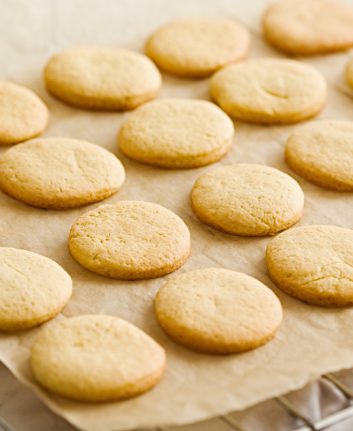 Sablés au Muscat sans oeufs ©natashamam shutterstock