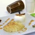 Pannacotta aux épices, poires et caramel épicé sans oeufs