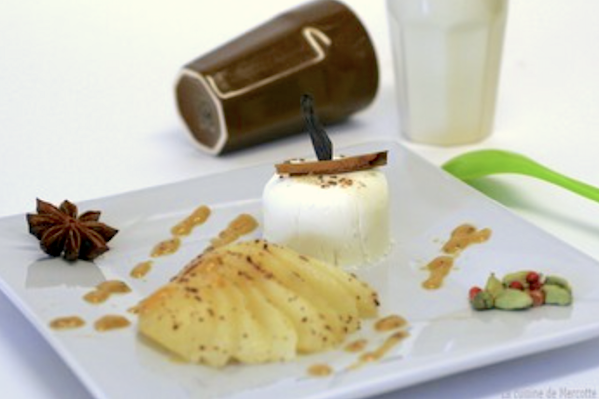 Pannacotta aux épices, poires et caramel épicé sans oeufs