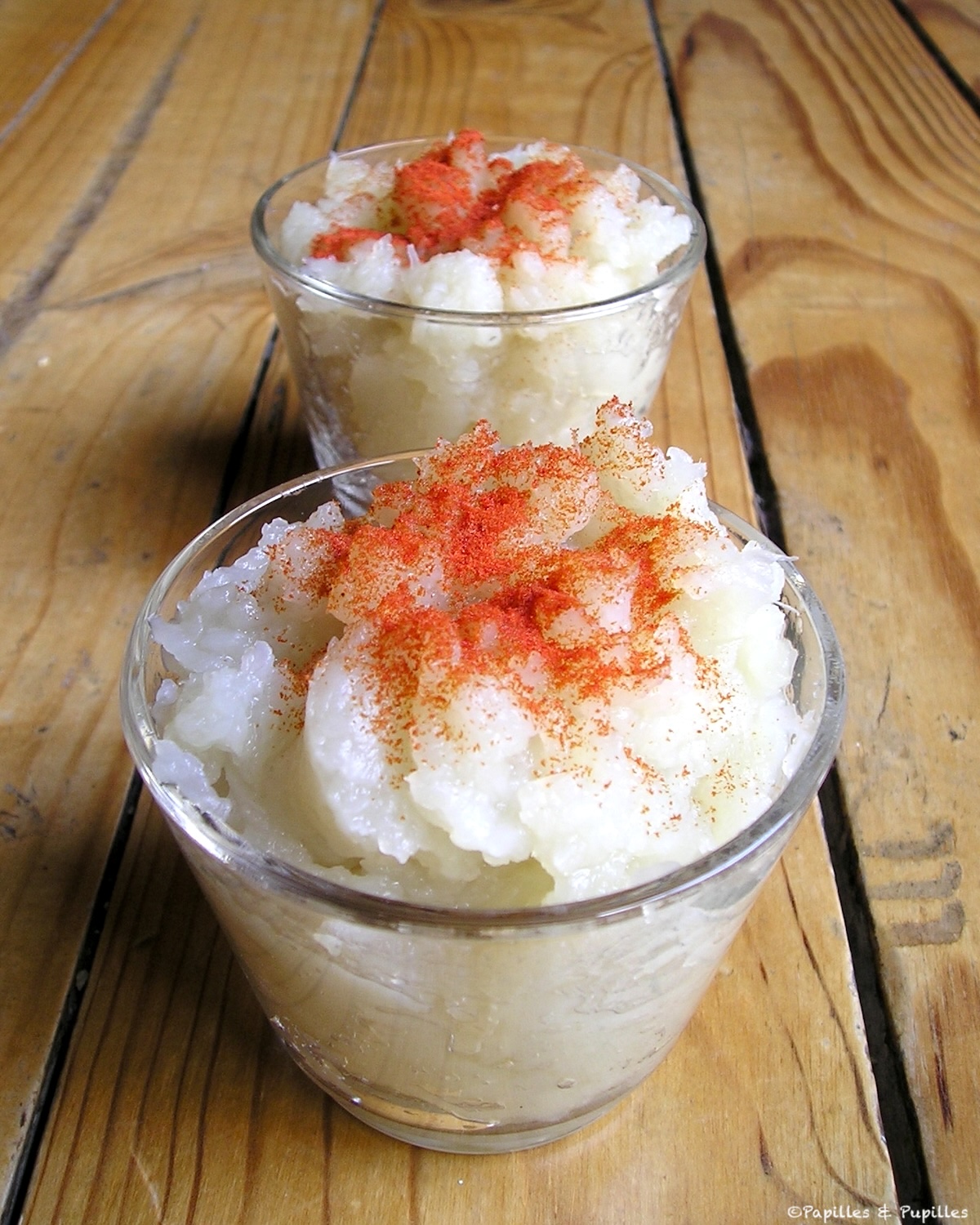 Purée d'héliantis au sablon de tomates