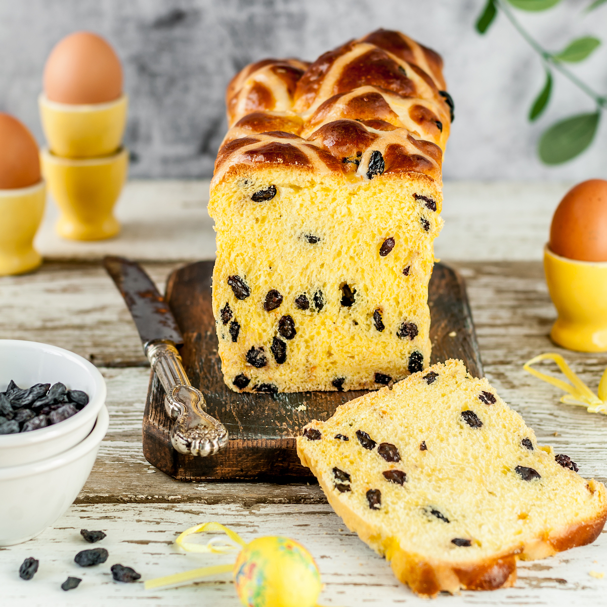 Cornish saffron cake ©De Tatiana Vorona shutterstock