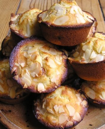 Muffins aux abricots et aux amandes