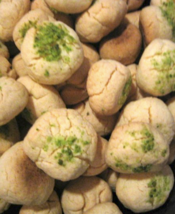 Biscuits à la farine de riz, cardamome et pistaches sans gluten