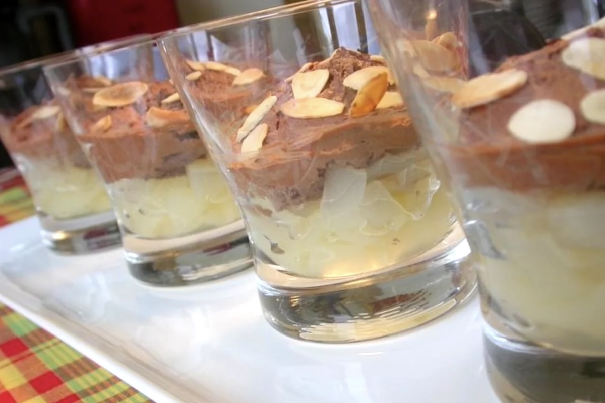 Mousse au chocolat aux poires - sans oeufs, lait, gluten