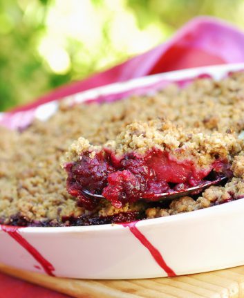 Crumble aux fruits rouges © Foodpictures shutterstock
