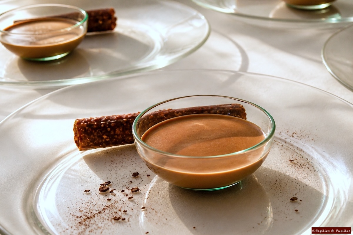Gaspacho au piment d’Espelette, chocolat et lard fumé