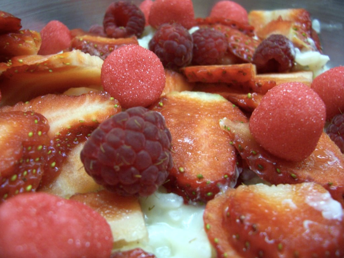 Riz au lait de noisettes et aux fraises sans oeufs sans gluten