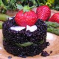 Riz noir aux fraises et asperges