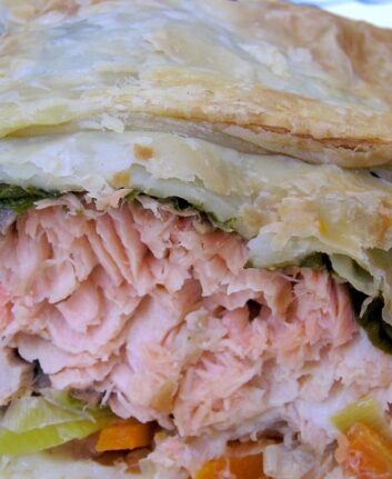 Saumon en croûte à la julienne de légumes
