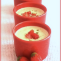 Soupe de fraises à la pistache sans oeufs sans gluten possible sans lait