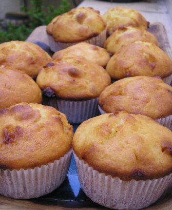 Muffins au chocolat blanc et aux noix de Macadamia