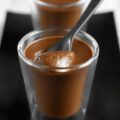 Panacotta coco chocolat sans lait sans oeufs ©Foodpictures Shutterstock