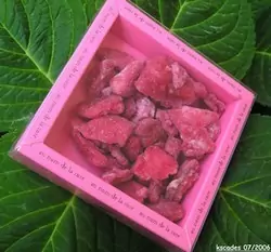 Pétales de roses cristallisés