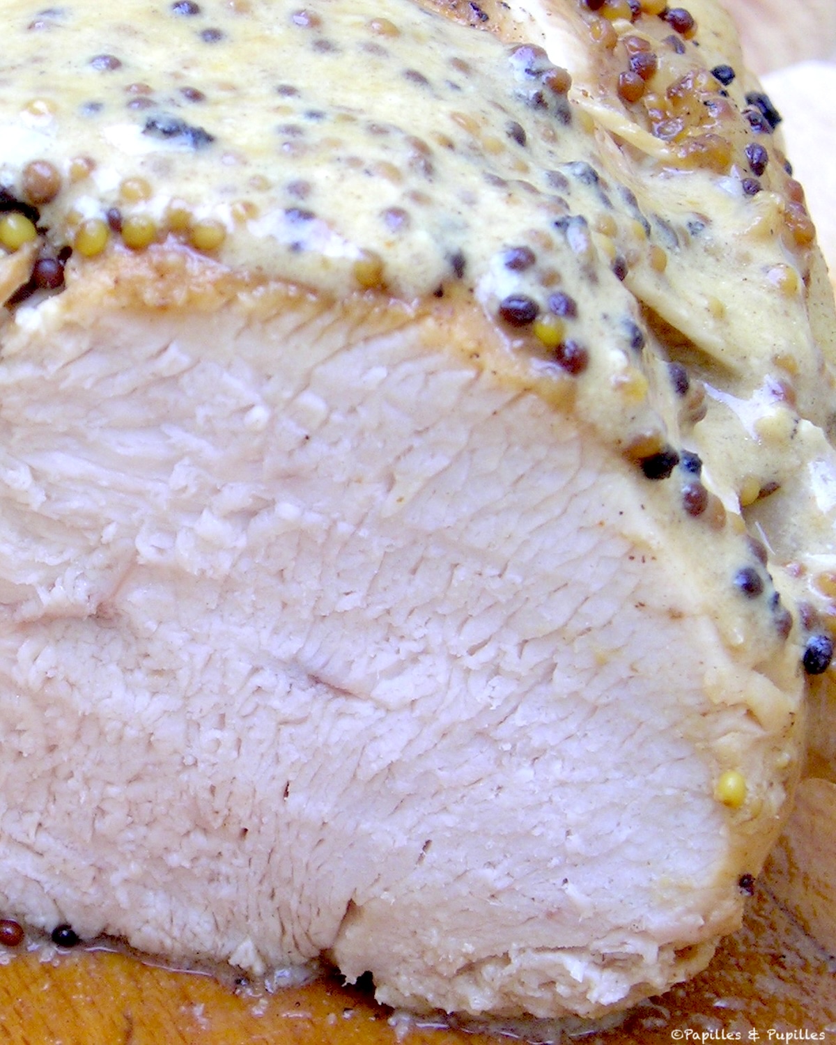 Rôti de dindonneau aux traines de moutarde