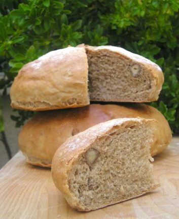 Pain de l'écureuil aux noisettes et quatre épices