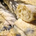 Fougasse à l’origan, aux olives et au parmesan