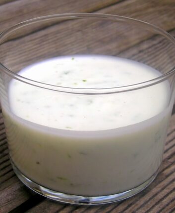 Sauce au yaourt, au Grand-Marnier et au citron vert