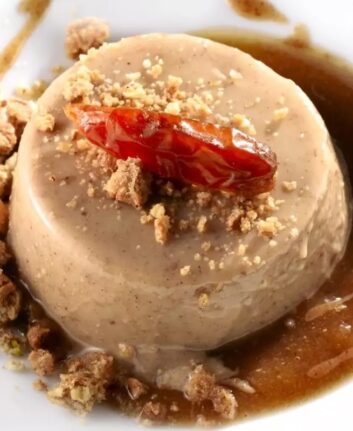 Entremets velouté au lait d’avoine et dattes Medjool
