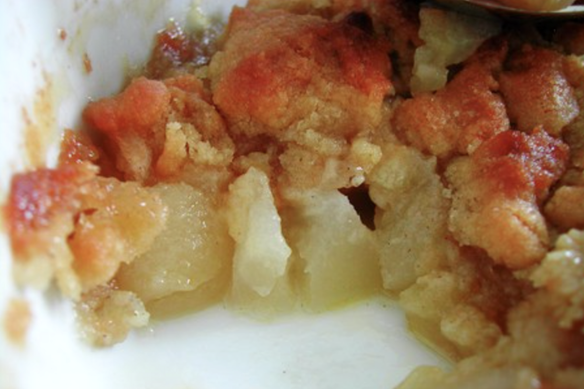 Pommes et poires en crumble à la réglisse sans oeufs