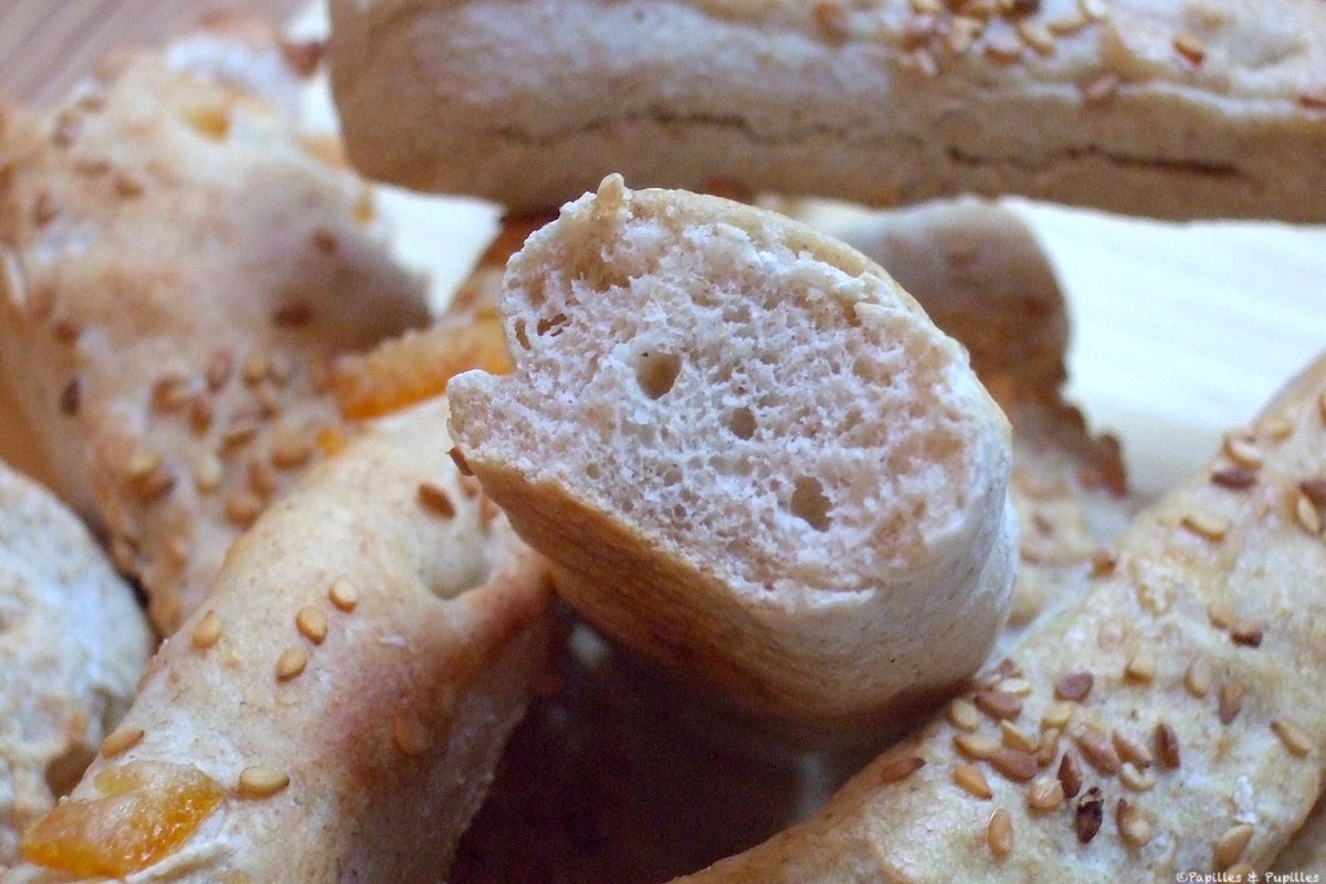 Benoitons aux zestes d'oranges confits et grains de sésame