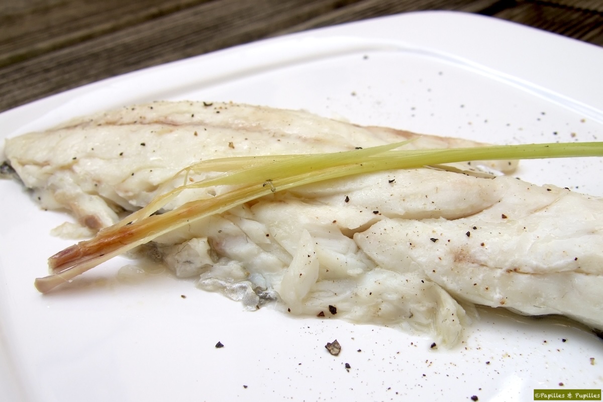 Papillotes de bar à la citronnelle