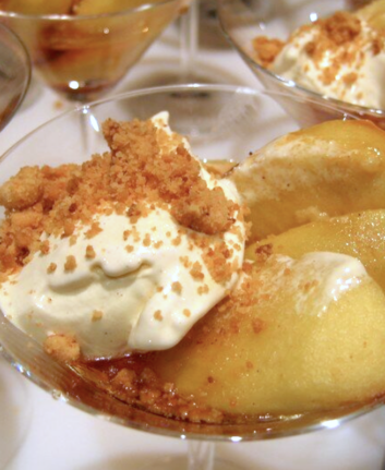 Pommes en crumble au caramel de cidre sans oeufs