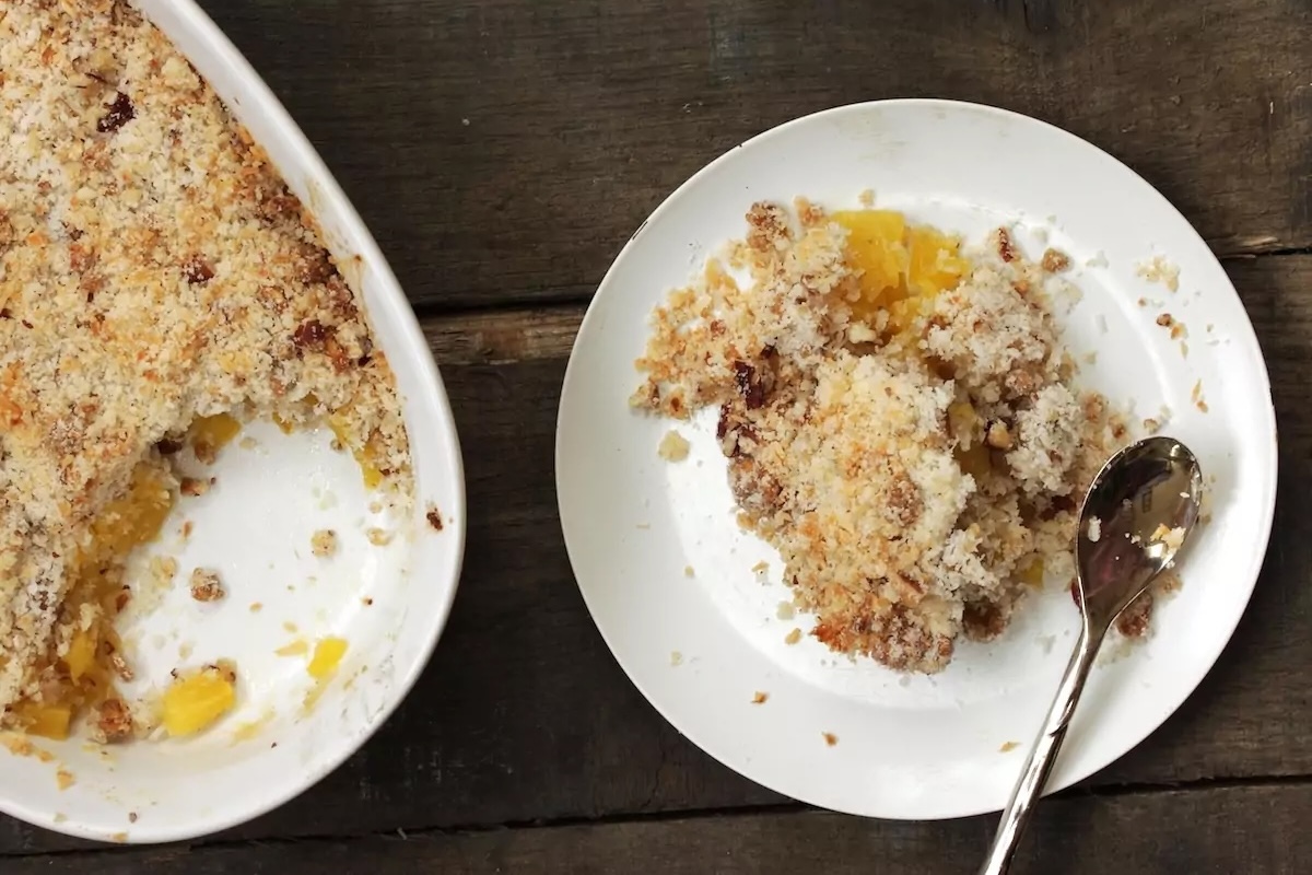 Crumble ananas noix de coco, sans oeufs ©vm2002 shutterstock