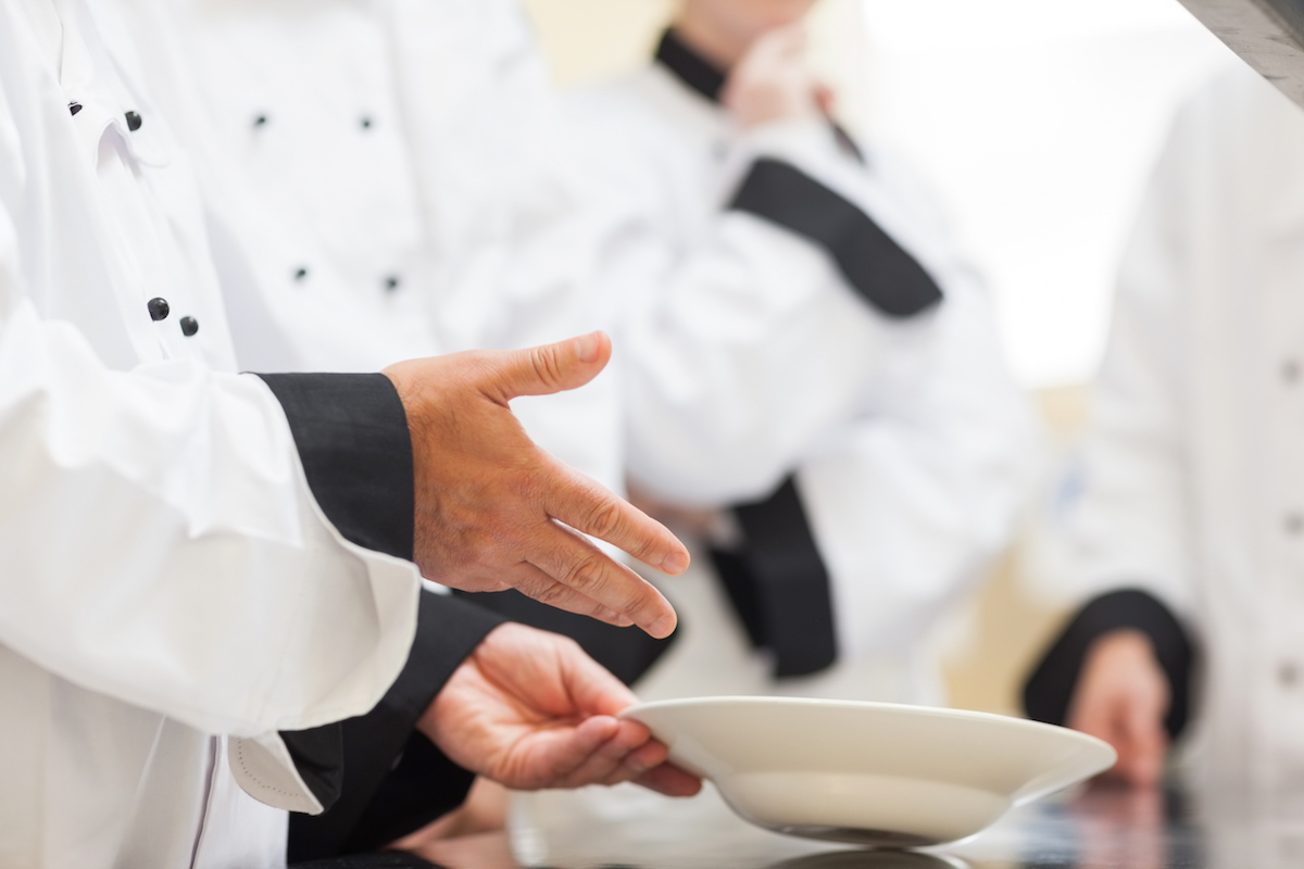 Ecole de cuisine ©wavebreakmedia shutterstock