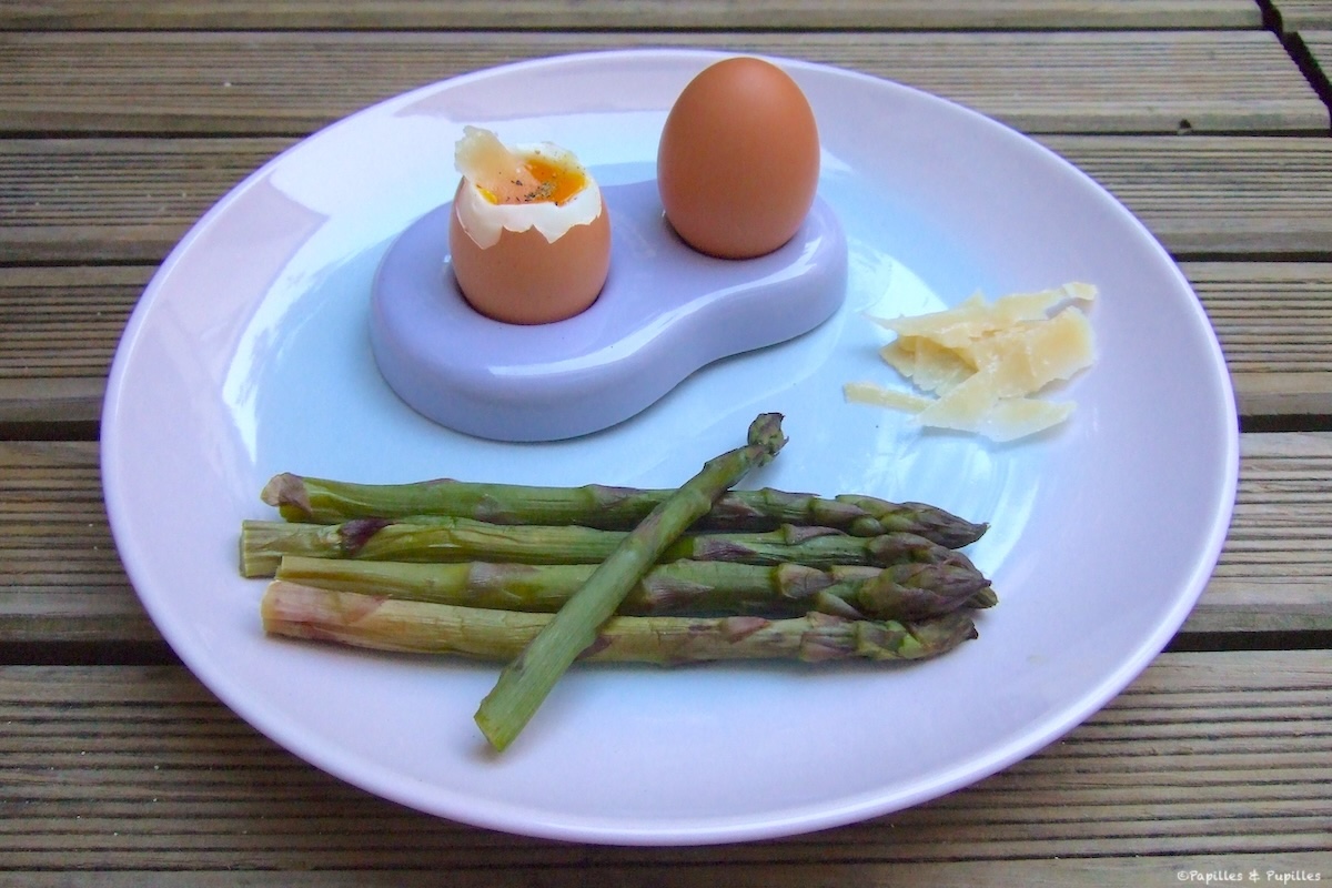 Oeuf coque, asperges et Parmesan