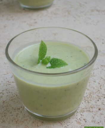 Gaspacho de petits pois à la menthe