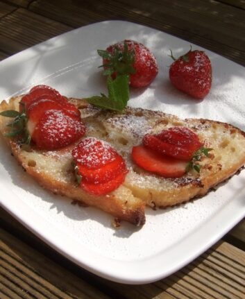 Pain perdu aux fraises