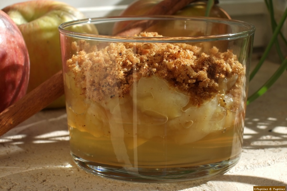 Verrines de pommes au pain d’épices et à l’agar agar