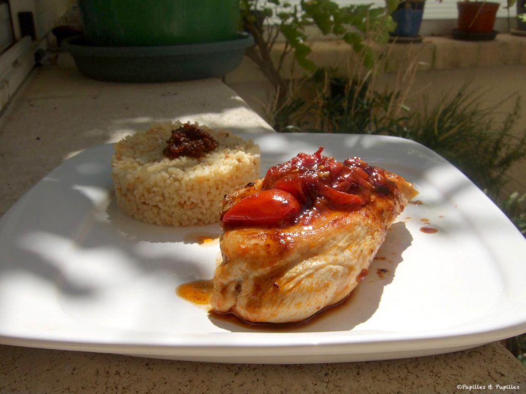 Escalopes de poulet aux deux tomates, thym et balsamique
