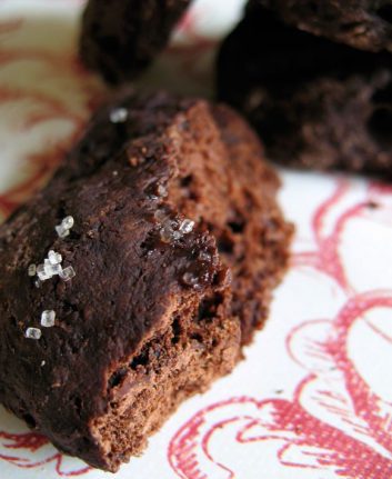 Tendres biscuits chocolat et balsamique sans oeufs sans lait
