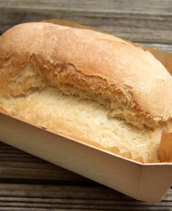 Pain à l'ancienne en barquette