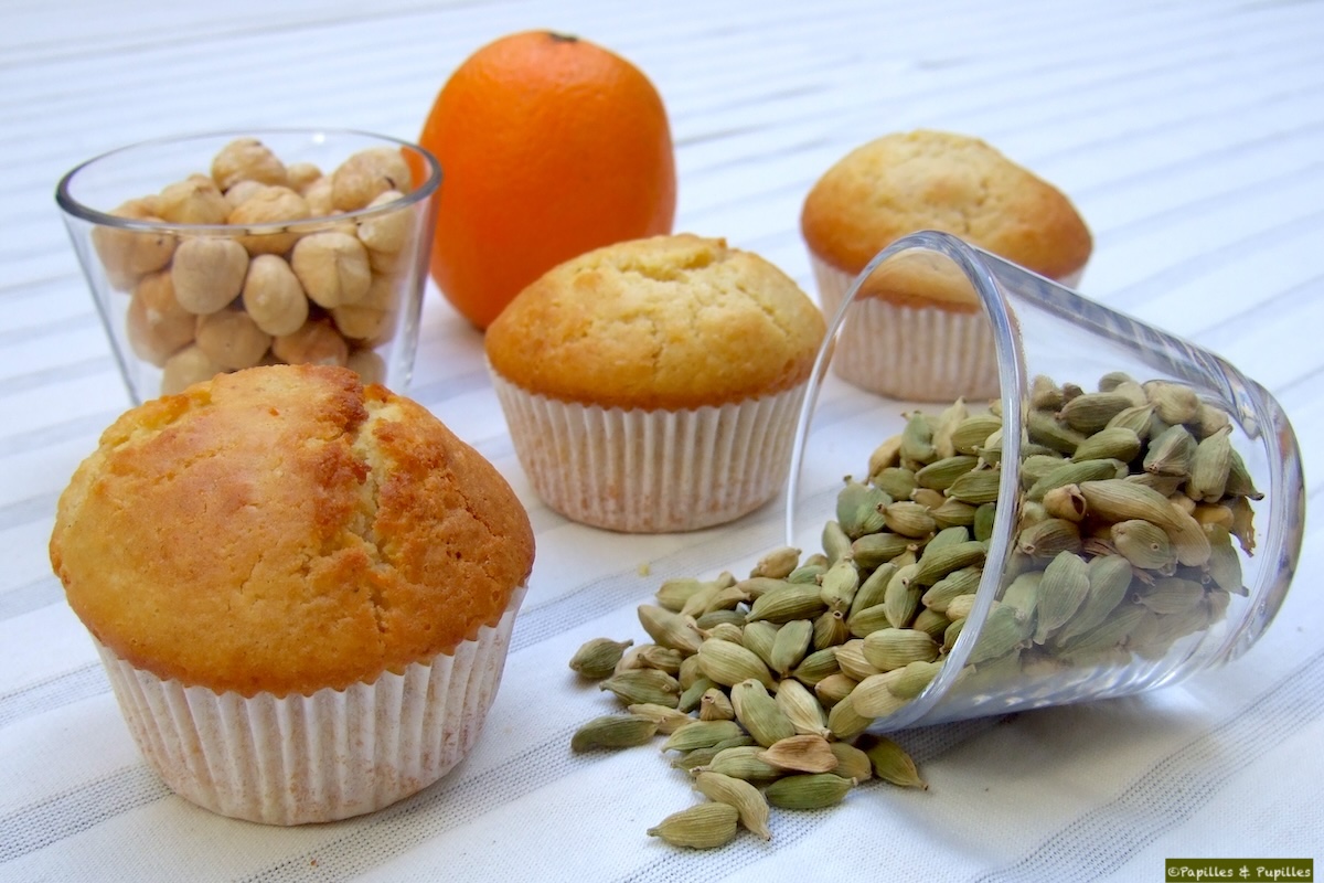Muffins aux zestes d'orange cardamome noisettes