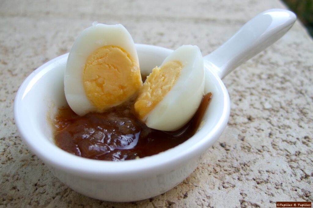 Oeuf de caille et confit d'oignon