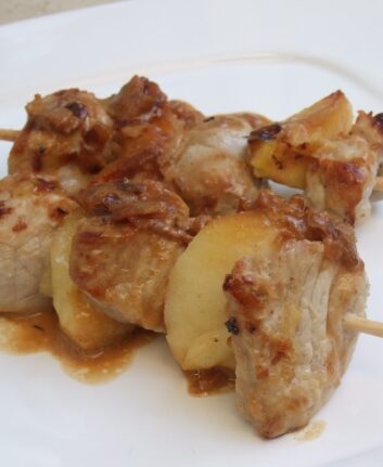 Brochettes de veau aux pommes