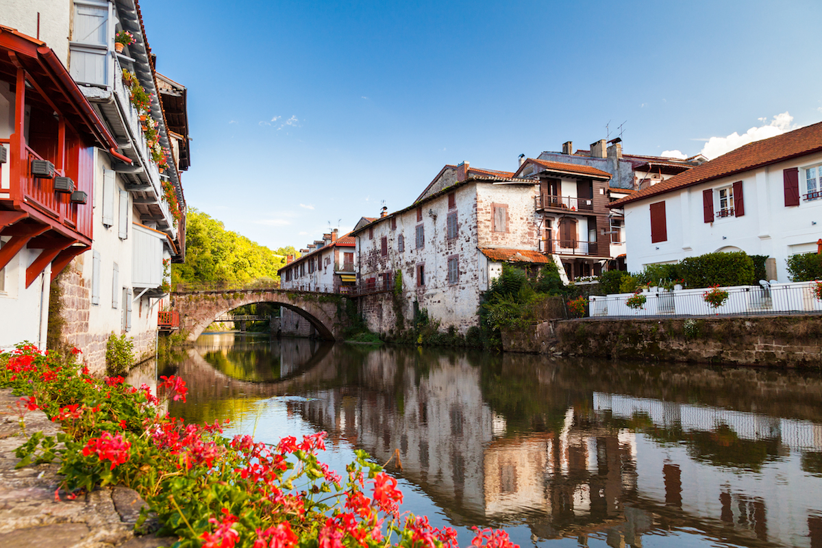Pays Basque ©peapop shutterstock