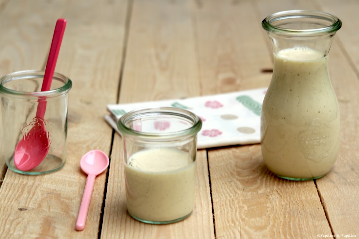 Crème anglaise maison à la vanille, texture nappante