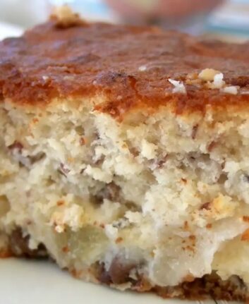 Gâteau léger aux poires et noisettes