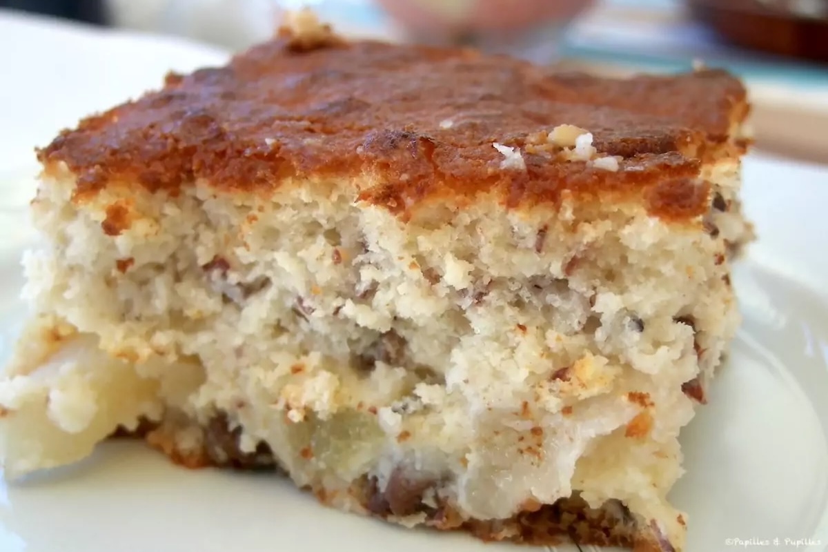 Gâteau léger aux poires et noisettes