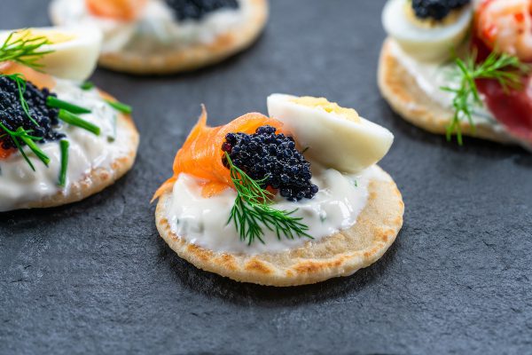 Blinis caviar saumon ©De BBA Photography shutterstock
