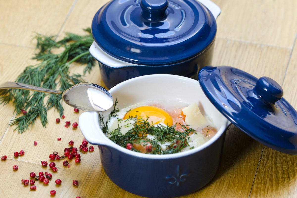 Oeuf cocotte au saumon fumé ©valeriiaarnaud shutterstock