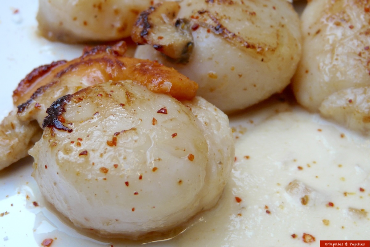 Saint Jacques poêlées au confit de safran