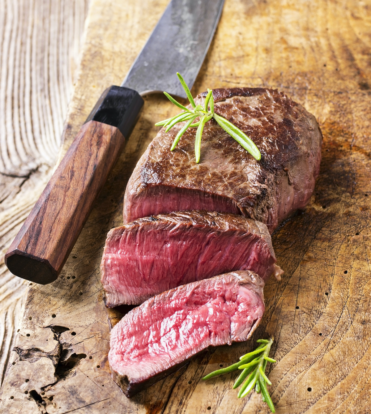 Rôti de boeuf au four ©hlphoto shutterstock