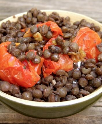 Salade de lentilles aux tomates confites