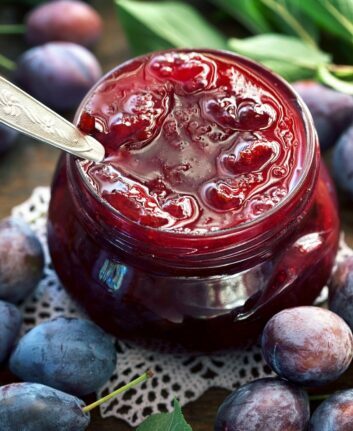 Confiture de prunes ©ulia Zakharova Shutterstock