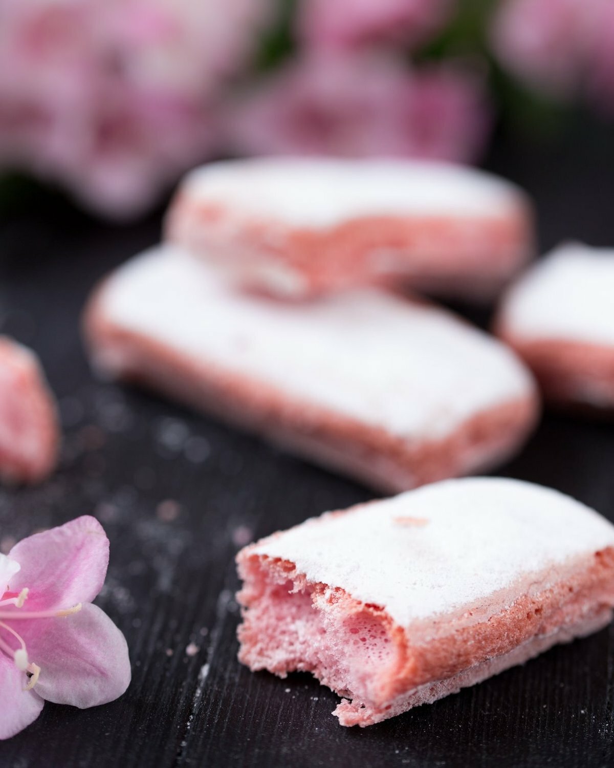 Biscuits roses de Reims ©Fossier