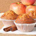Muffins pomme cannelle © Timolina shutterstock